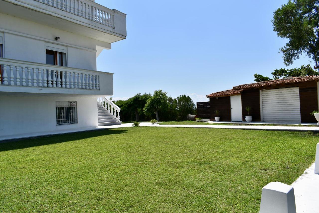 Villa Vave Nea Iraklia Exterior photo